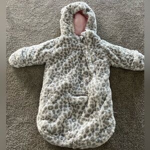 Carter’s 0-6M Bunting Bag